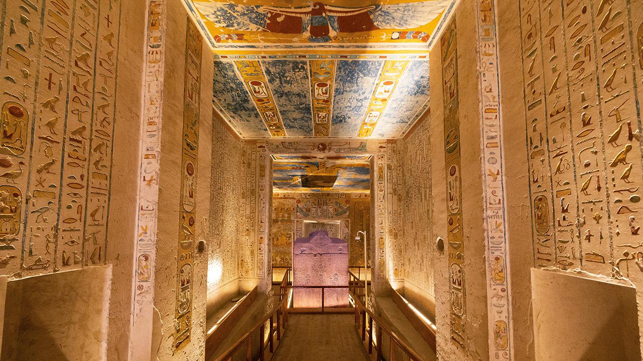 Talks about ancient Egypt...