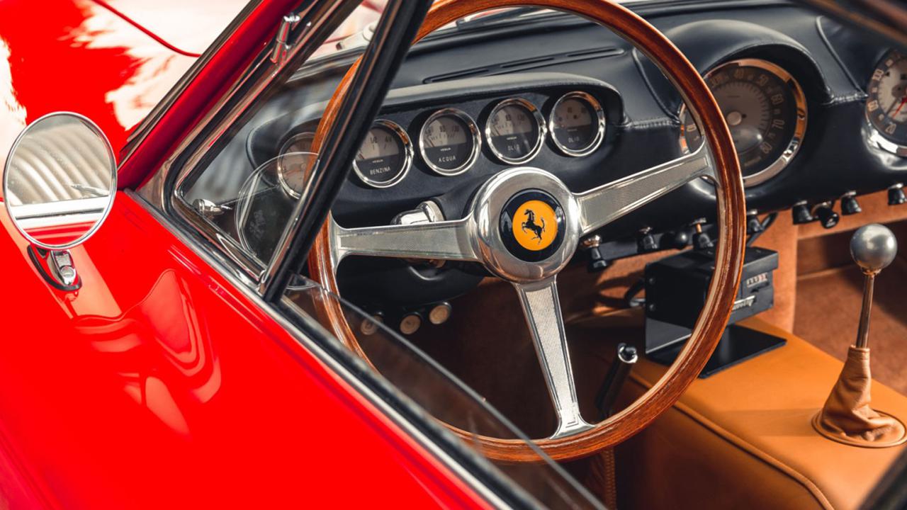 FerrariAutoWorld1