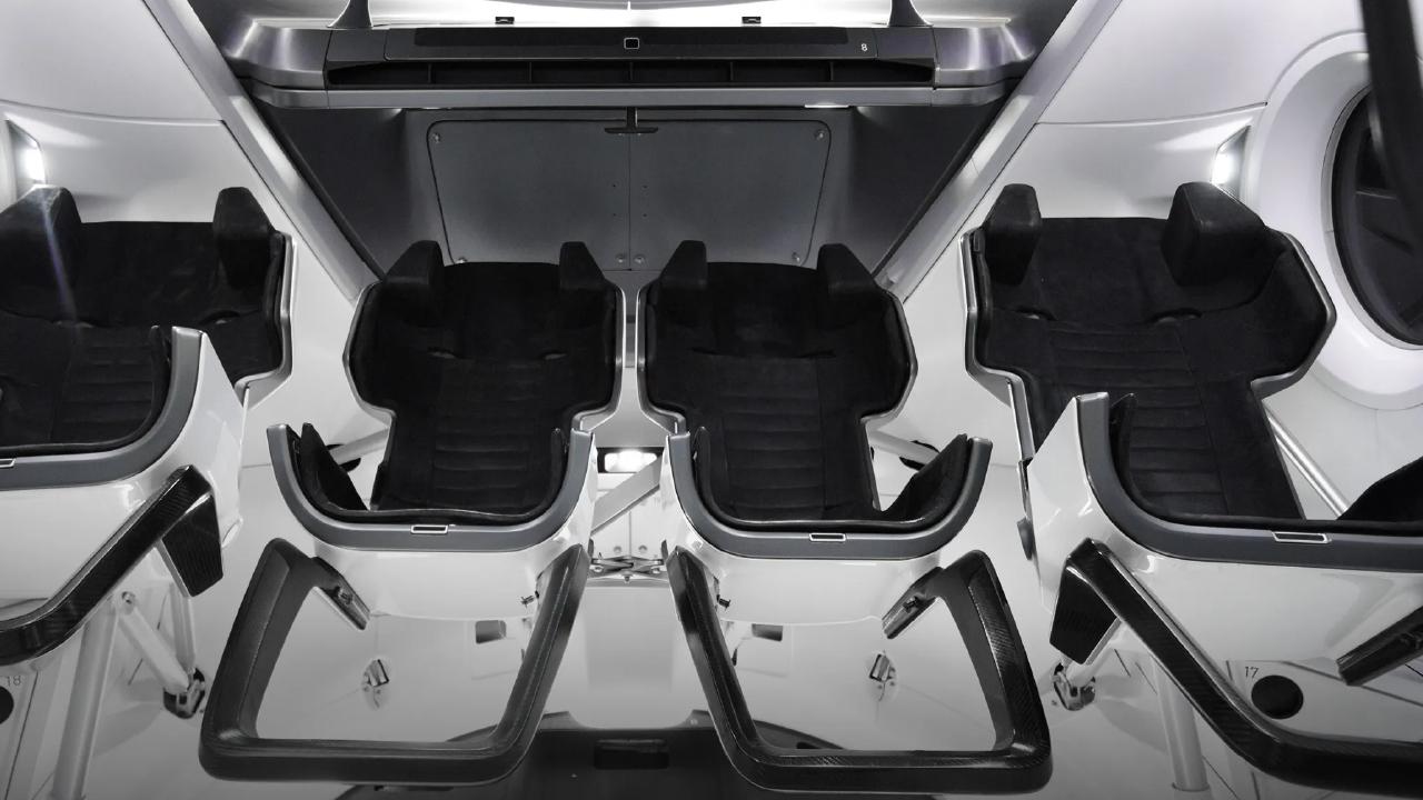 Your next travel... in space!