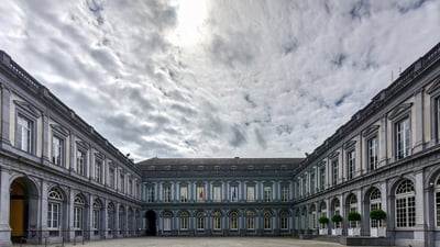 EgmontPalace1