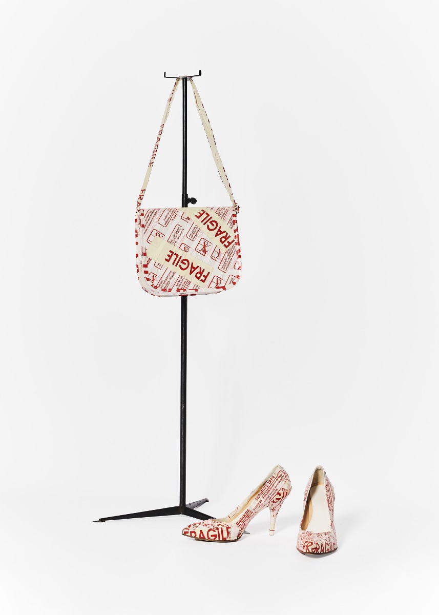 +40 YEARS OF STIJL - Martin Margiela, escarpins "fragiles", Printemps-Ete 2006 © Chiara Steemans