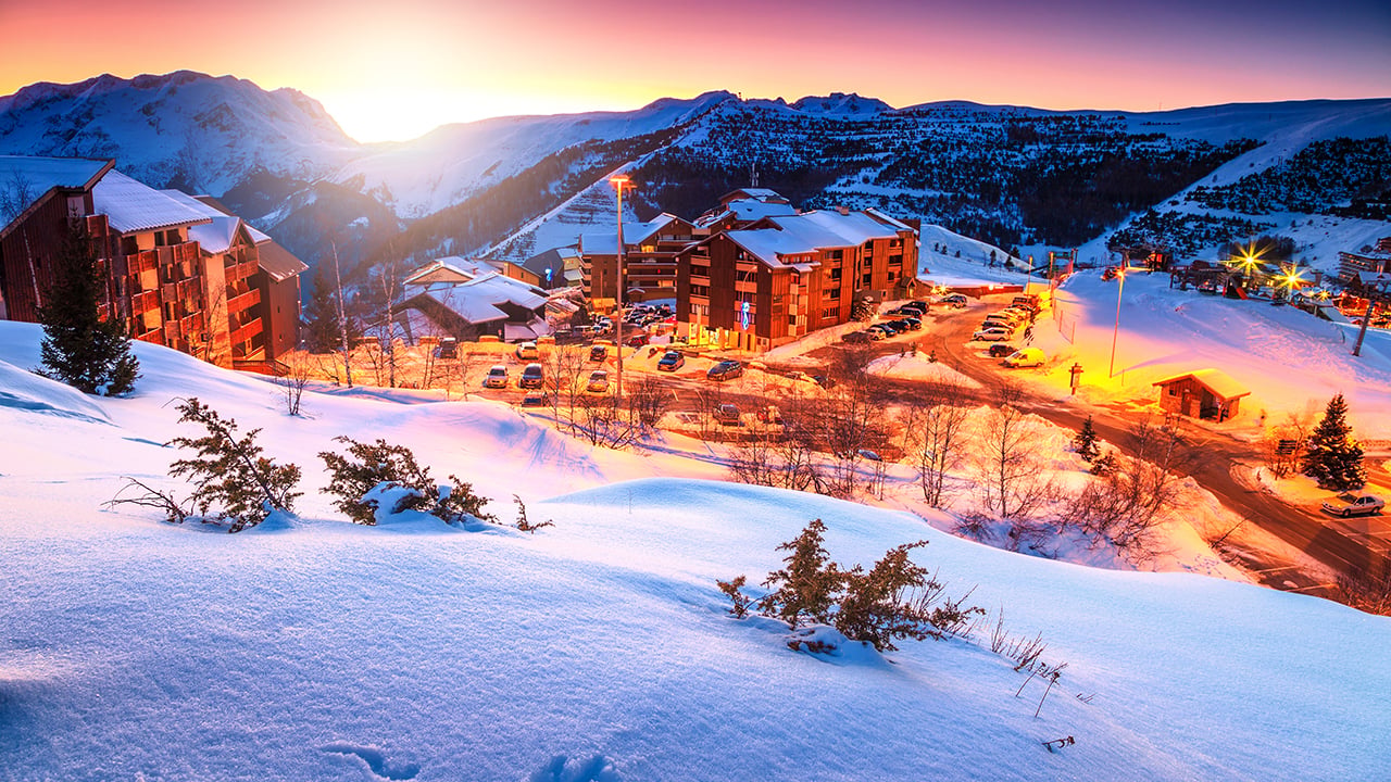 Skiing in Sunlit style, by LB