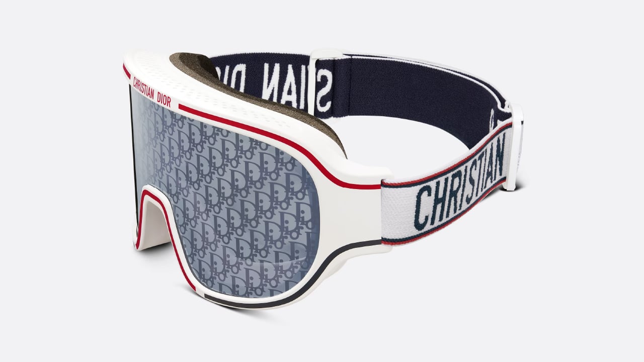 Chic on slopes, by LB