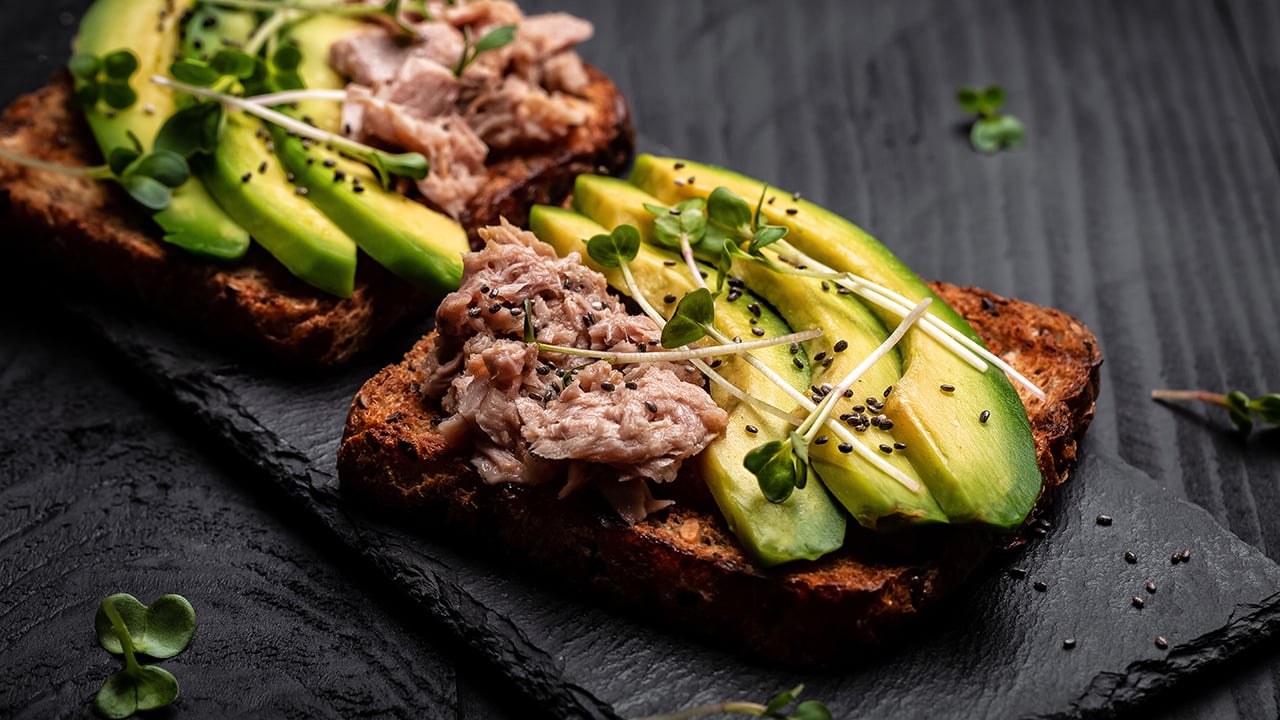 Make a beautiful toast with good bread!