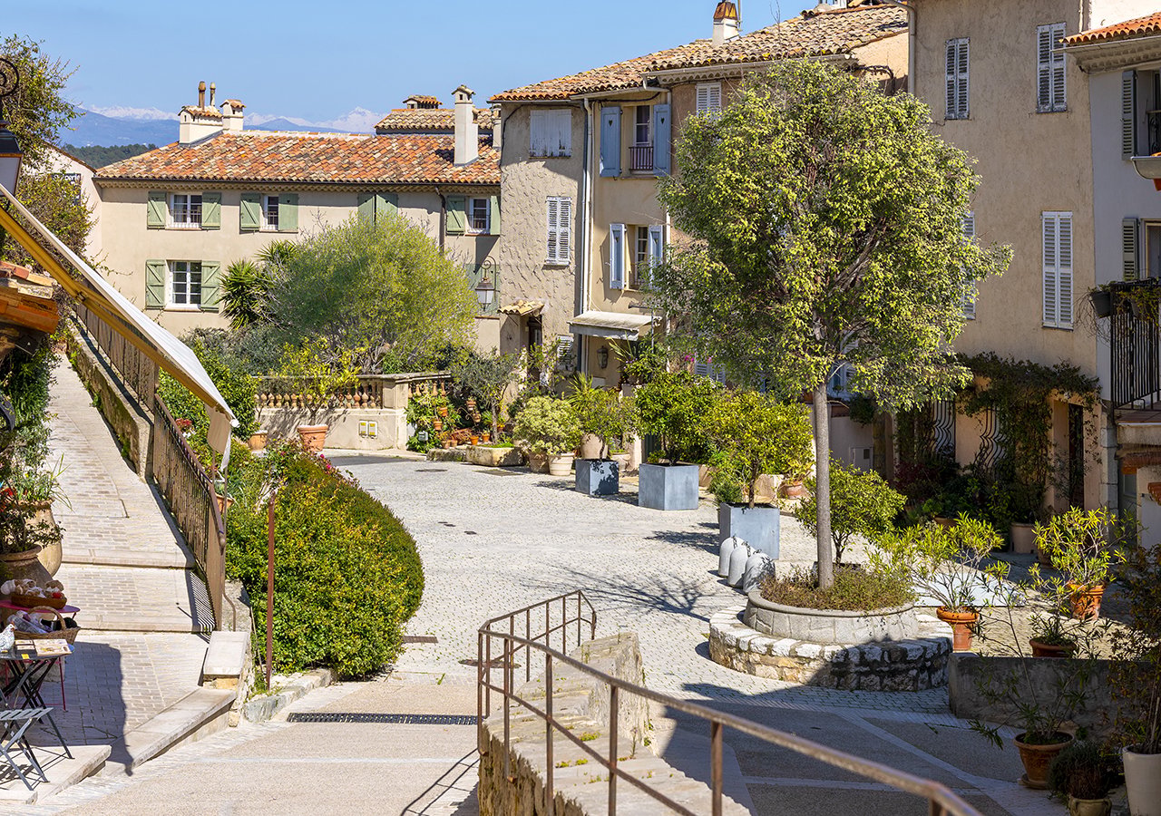Haute_Couture_Real_Estate_Mougins_Magrey_LBpress