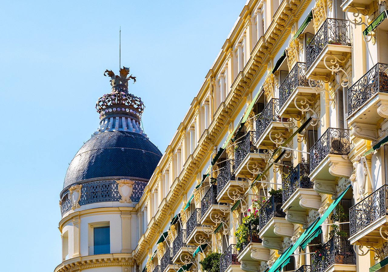 French Riviera - Emotion_Driven_Investment_Magrey_LBpress