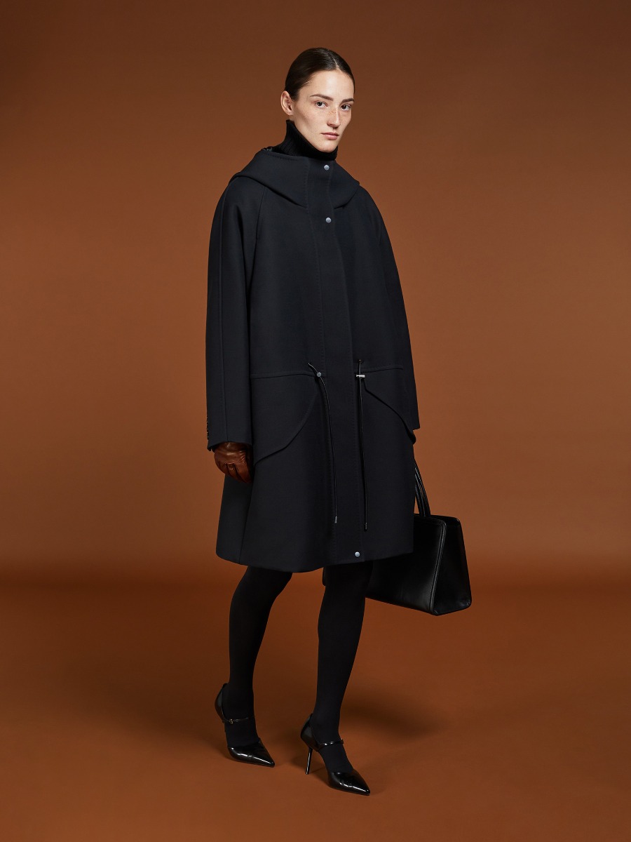 Max Mara - Go to the boutique or marketplace!