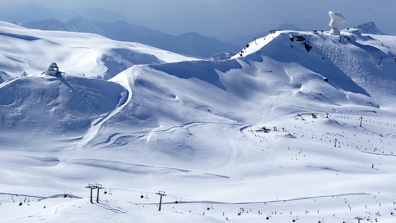 Skiing in Sunlit style, by LB