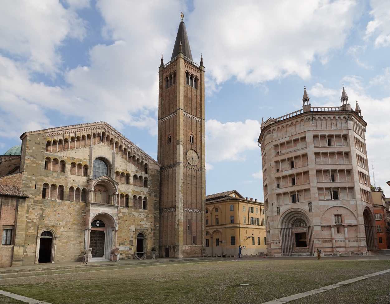 Dog Dolce Vita: Exploring Northern Italy
